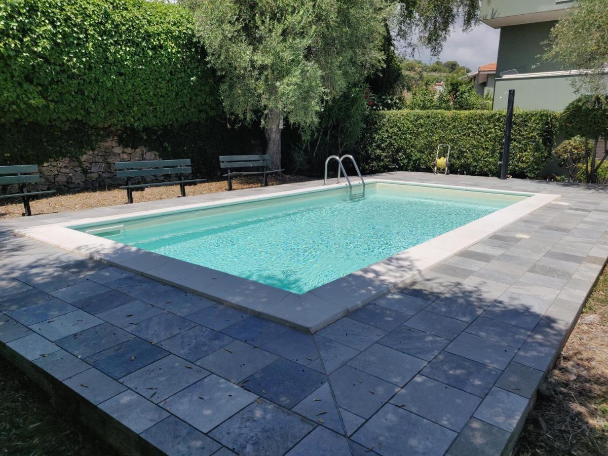 Residenza Il Poggio Apartment San Bartolomeo Al Mare Ngoại thất bức ảnh