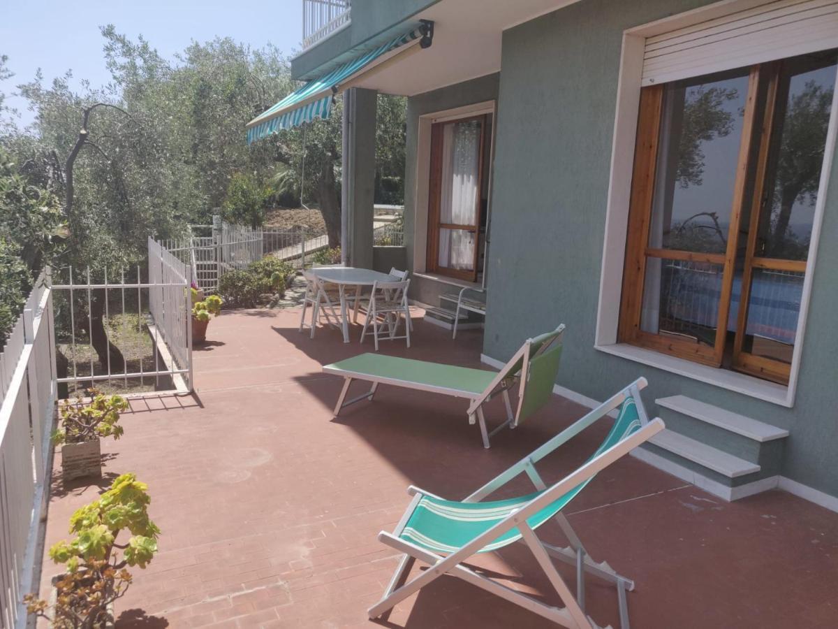 Residenza Il Poggio Apartment San Bartolomeo Al Mare Ngoại thất bức ảnh