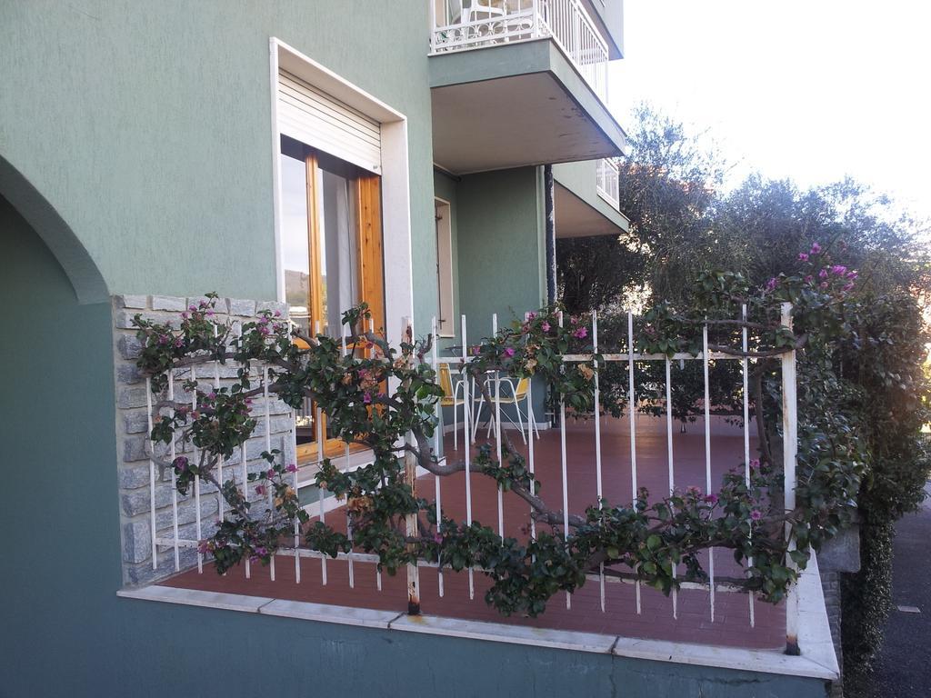 Residenza Il Poggio Apartment San Bartolomeo Al Mare Phòng bức ảnh